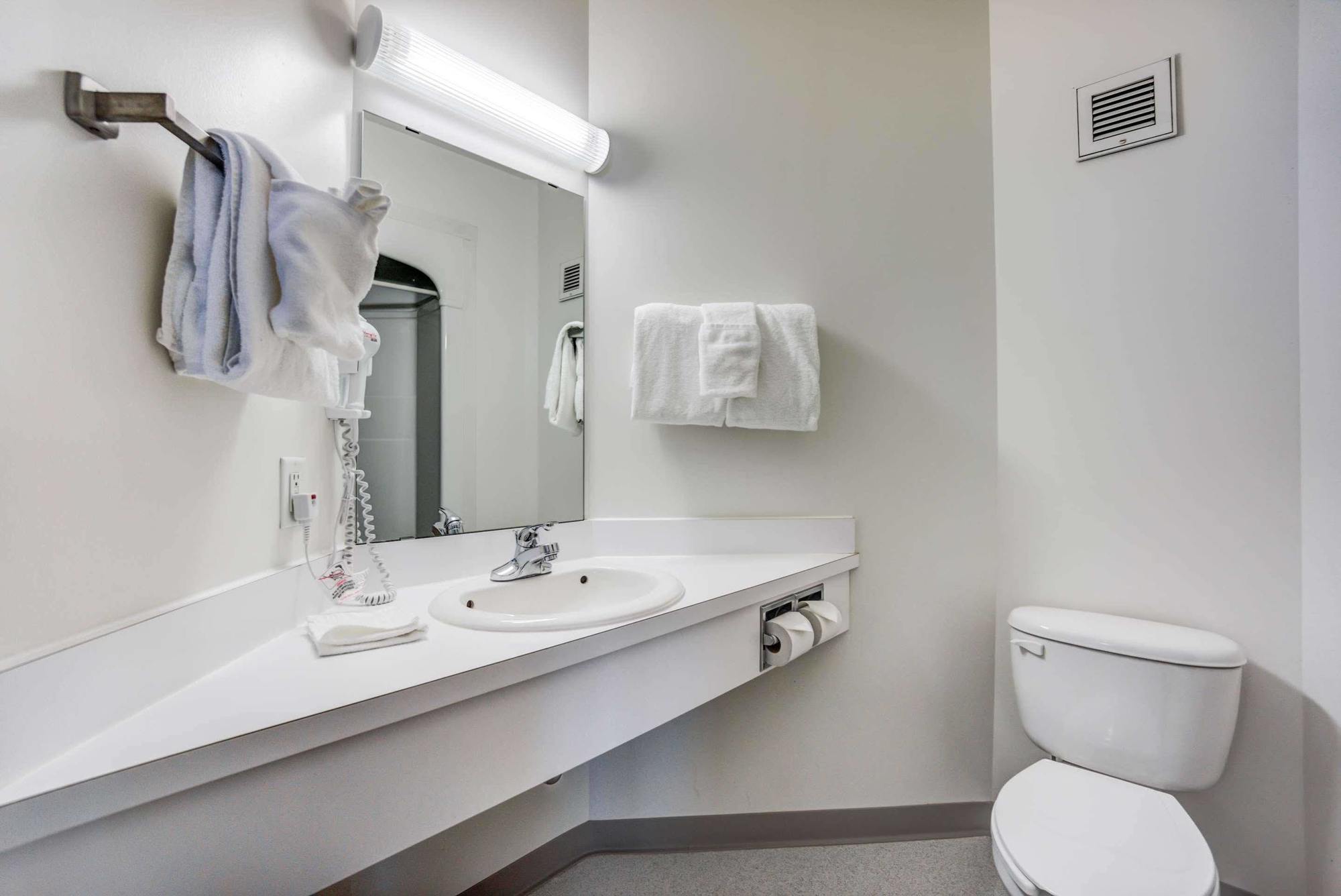 6-red Deer, Ab Hotel 4*